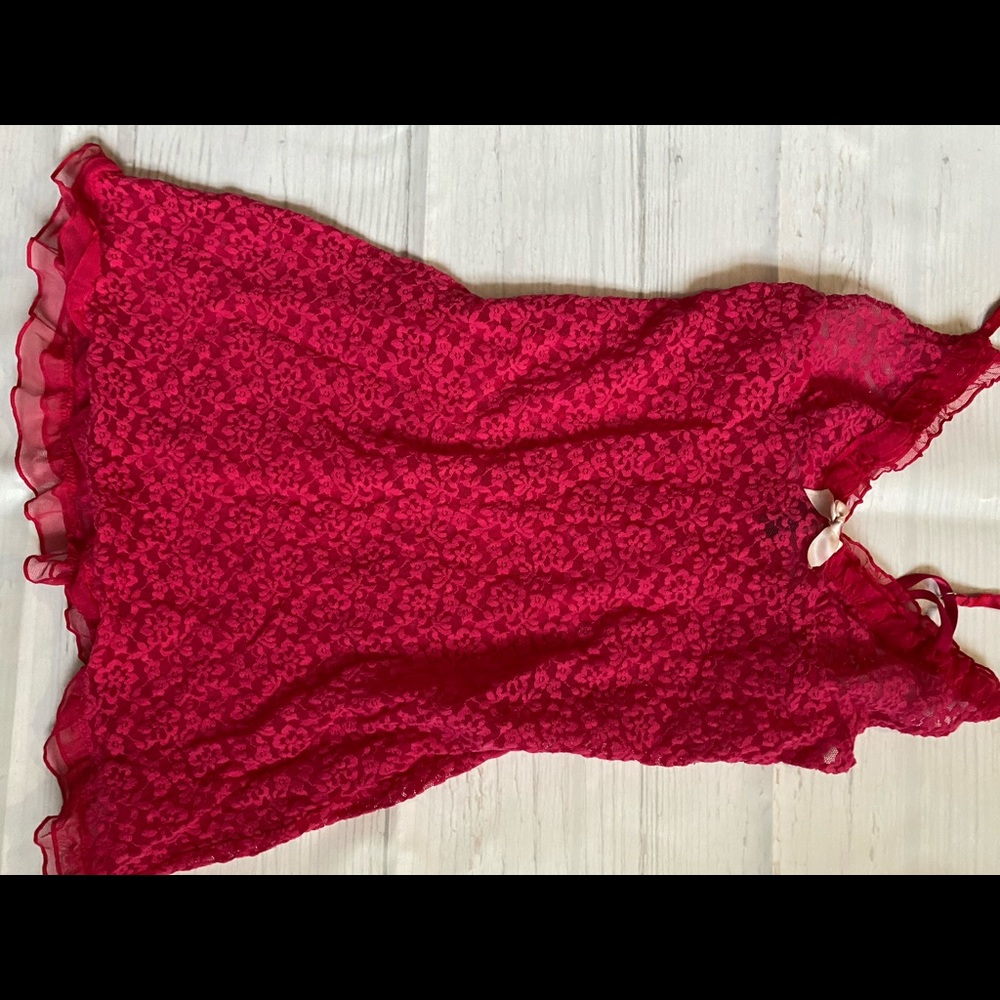 Y2K lace cami
